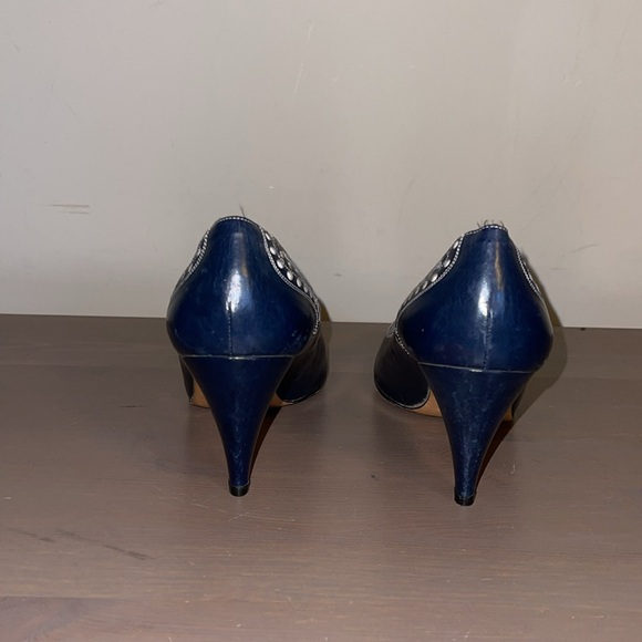 Salvatore Ferragamo Vintage Dark Blue Leather Pumps - Women’s Size 6.5 - Picture 6 of 10